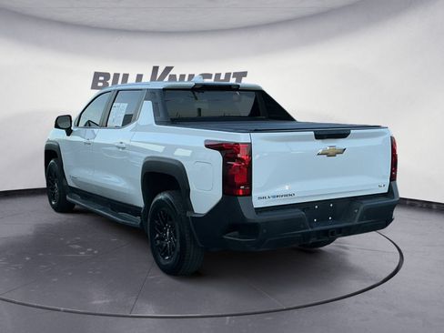 Used 2024 Chevrolet Silverado EV W/T AWD/4WD image 3