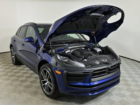 New 2026 Porsche Macan AWD/4WD image 34