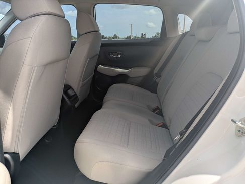 Used 2023 Honda HR-V LX image 14