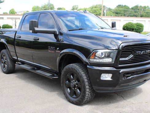 Used 2018 RAM 2500 Laramie w/ Sport Appearance Group AWD/4WD image 5