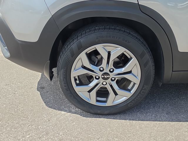 Certified 2024 Kia Seltos S FWD image 5