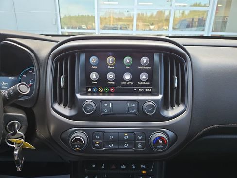 Used 2022 GMC Canyon AT4 image 23