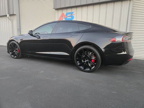 Used 2019 Tesla Model S Performance image 4