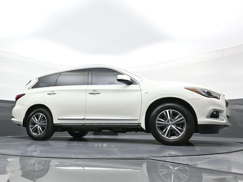 Used 2019 INFINITI QX60 Luxe w/ Essential Package image 22