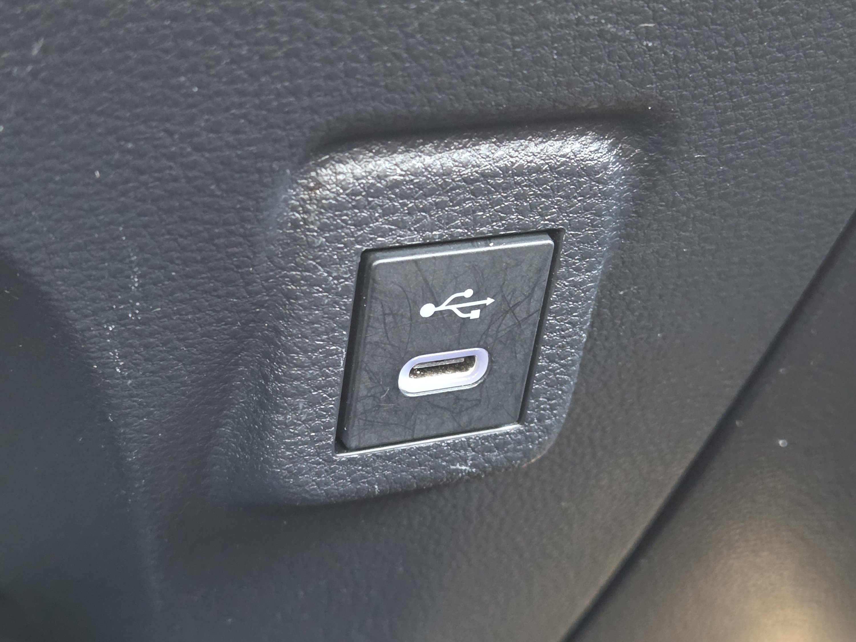 Used 2025 Toyota Corolla LE FWD image 13