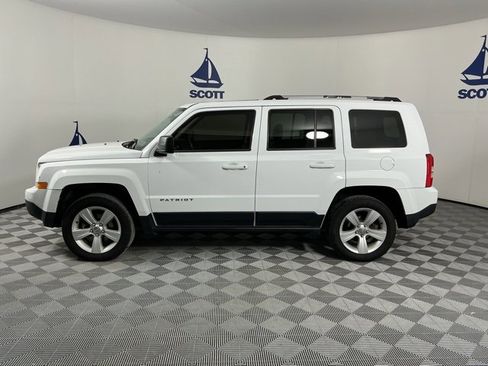 Used 2015 Jeep Patriot Limited w/ Sun/Sound Group image 4