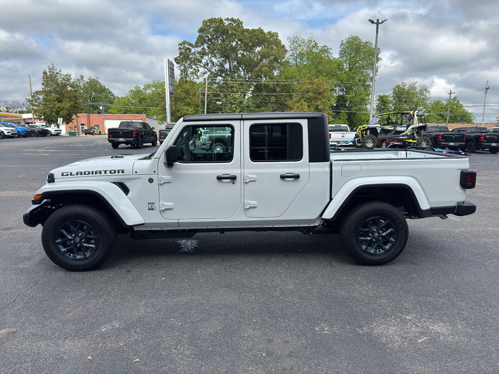 New 2026 Jeep Gladiator Sport AWD/4WD image 5
