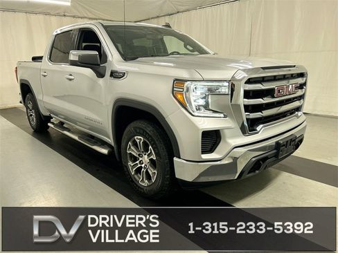 Used 2020 GMC Sierra 1500 SLE w/ SLE Value Package image 1