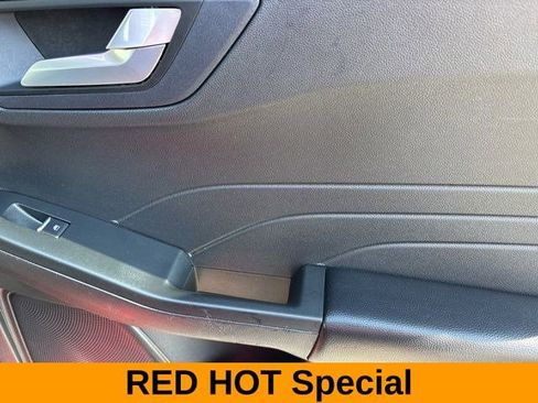 Used 2022 Ford Escape SEL w/ SEL Stealth AWD Package image 38