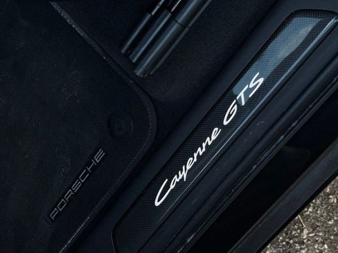 Used 2025 Porsche Cayenne GTS image 30