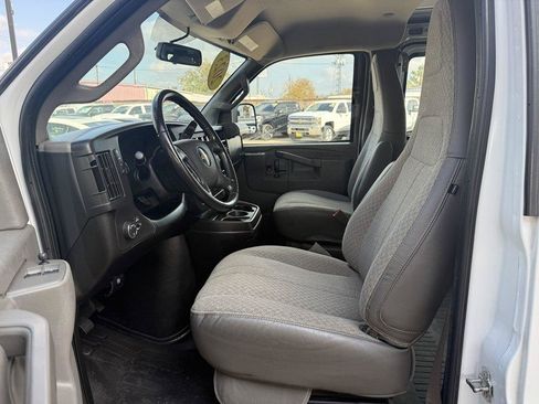 Used 2023 Chevrolet Express 2500 w/ Driver Convenience Package RWD image 5