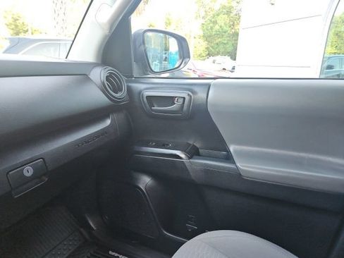 Used 2018 Toyota Tacoma SR w/ SR Convenience Package AWD/4WD image 16