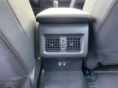 Used 2025 Toyota Camry SE image 20