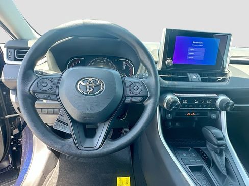 Used 2025 Toyota RAV4 XLE w/ Convenience Package image 10