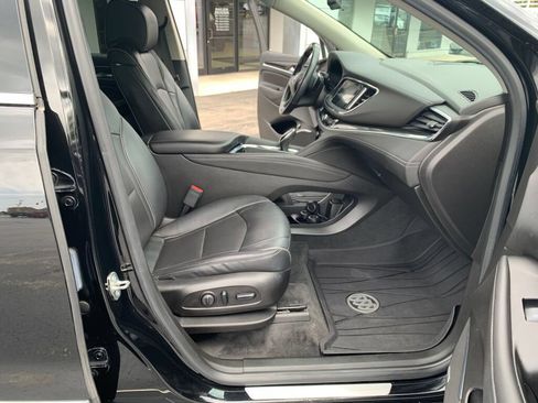 Used 2019 Buick Enclave Avenir w/ Avenir Technology Package AWD/4WD image 13