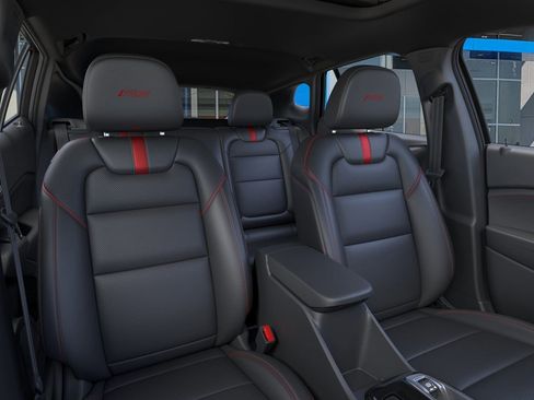 New 2026 Chevrolet Trax RS w/ Sunroof Package image 16