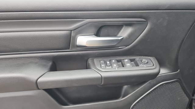 New 2026 RAM 1500 Express AWD/4WD image 5