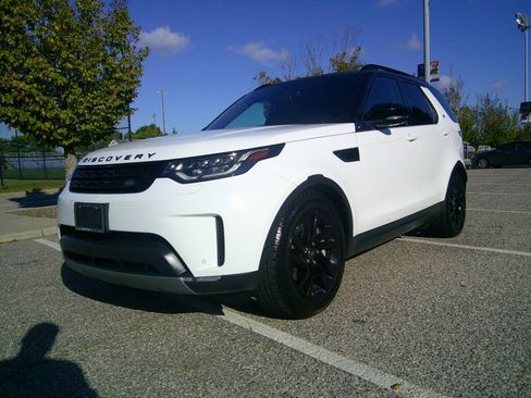 Used 2018 Land Rover Discovery HSE image 5
