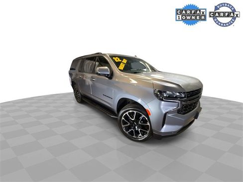 Certified 2022 Chevrolet Suburban RST w/ Sport Performance Package image 2