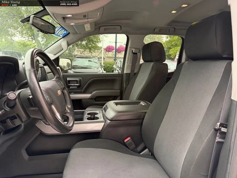 Used 2018 Chevrolet Silverado 1500 LT w/ Redline Edition AWD/4WD image 13