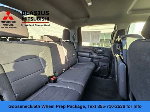 Used 2024 Chevrolet Silverado 2500 Custom w/ Custom Value Package image 21