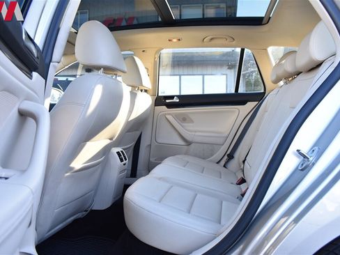 Used 2013 Volkswagen Jetta TDI image 22