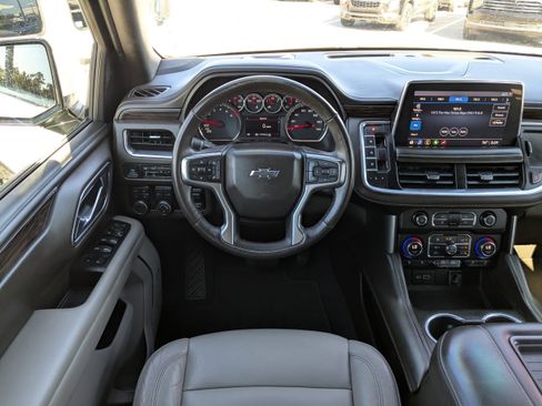 Used 2021 Chevrolet Tahoe Z71 w/ Z71 Signature Package image 18