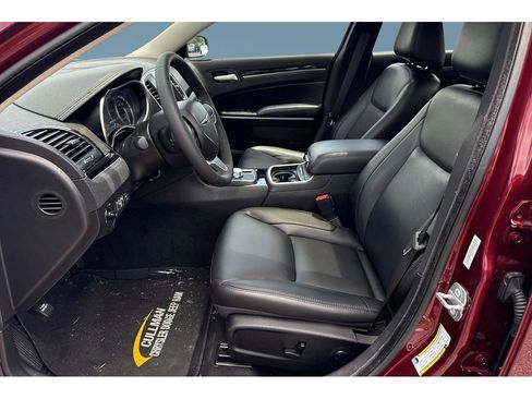 Used 2023 Chrysler 300 Touring L w/ Popular Equipment Group RWD image 12