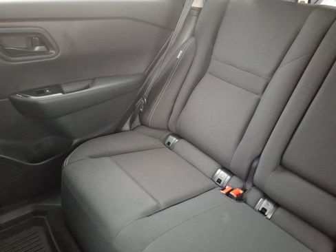 Used 2025 Nissan Rogue S image 16