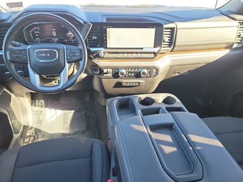 Used 2024 GMC Sierra 2500 SLE w/ SLE Value Package; image 18