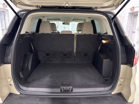 Used 2017 Ford Escape SE image 34