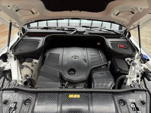 Certified 2023 Mercedes-Benz GLS 450 4MATIC image 29