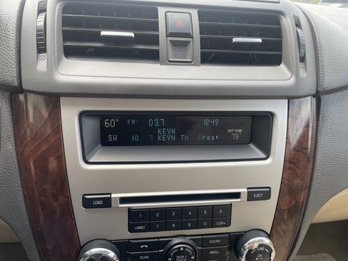 Used 2011 Ford Fusion SEL image 13