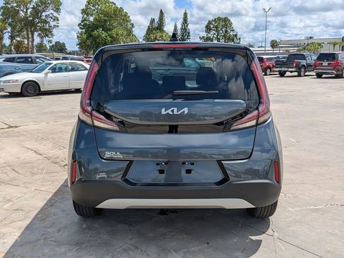 Certified 2025 Kia Soul LX FWD image 7