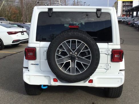 Used 2024 Jeep Wrangler High Altitude image 3