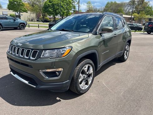 Used 2018 Jeep Compass Limited w/ Navigation Group AWD/4WD image 1