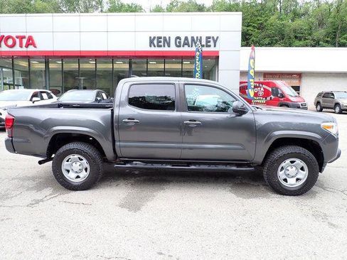 Certified 2019 Toyota Tacoma SR w/ SR Convenience Package AWD/4WD image 2