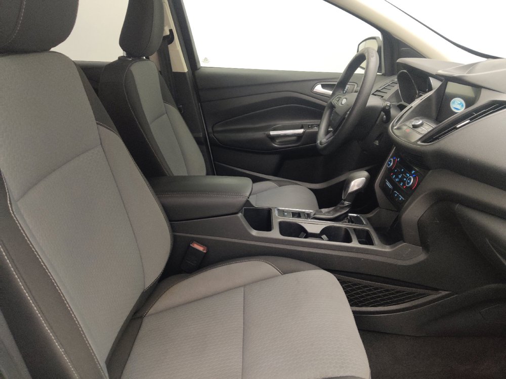 Used 2019 Ford Escape SE FWD image 21