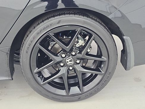 Certified 2024 Honda Civic Sport image 30