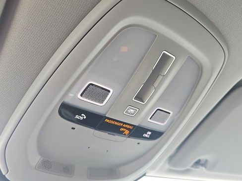 Used 2022 Volvo XC60 T8 Inscription w/ Advanced Package image 31