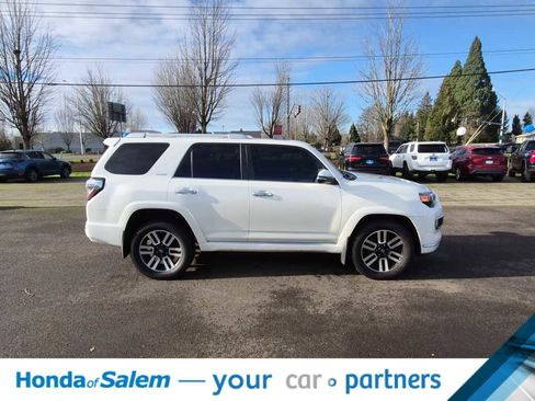 Used 2016 Toyota 4Runner Limited image 23