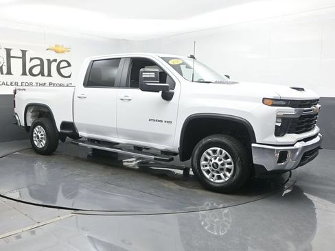 Used 2026 Chevrolet Silverado 2500 LT AWD/4WD image 31