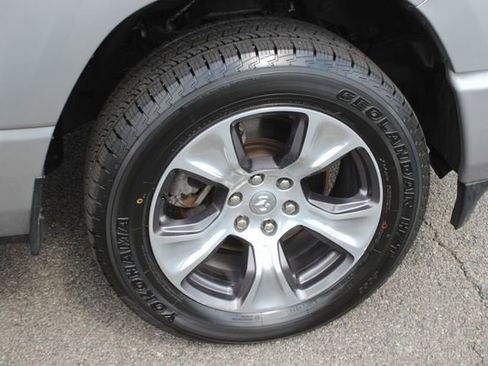 Used 2022 RAM 1500 Big Horn AWD/4WD image 37