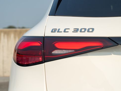 Certified 2026 Mercedes-Benz GLC 300 4MATIC image 10