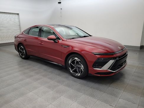 Used 2024 Hyundai Sonata SEL w/ Convenience Package FWD image 11