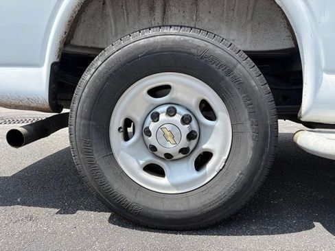 Used 2025 Chevrolet Express 2500 w/ Driver Convenience Package RWD image 19