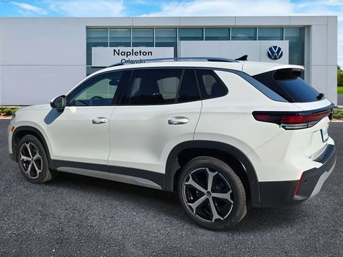 New 2025 Volkswagen Tiguan SE image 7