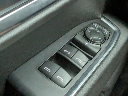 Used 2024 Chevrolet Silverado 1500 LT AWD/4WD image 24