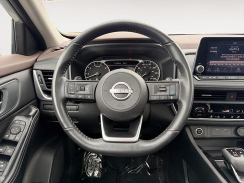 Used 2023 Nissan Rogue SV w/ SV Premium B Package AWD/4WD image 13