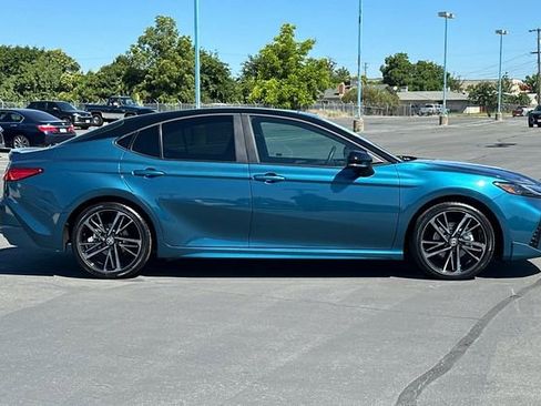 Used 2025 Toyota Camry XSE FWD image 3